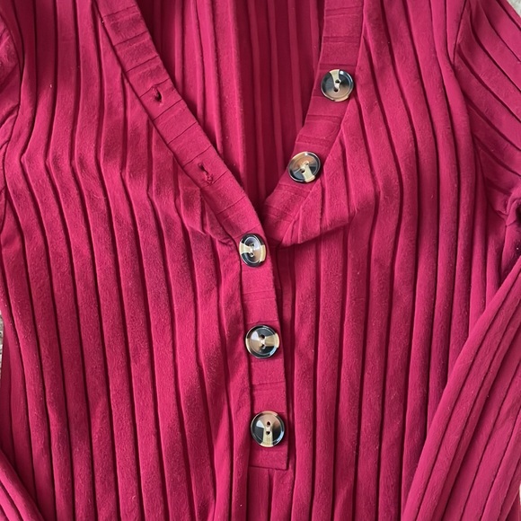 Red button down shirt bc size small - Picture 3 of 4